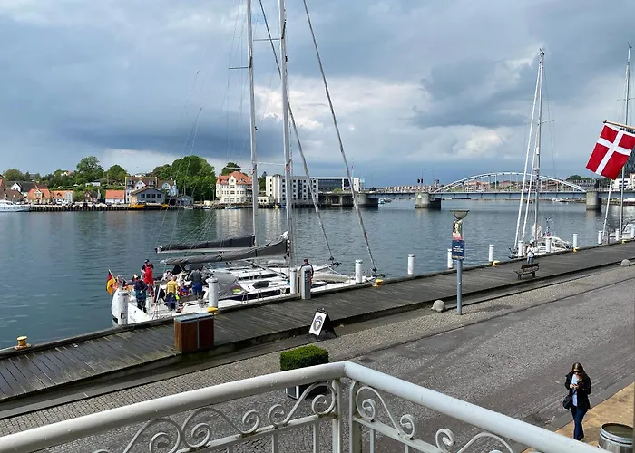 Harbour View *